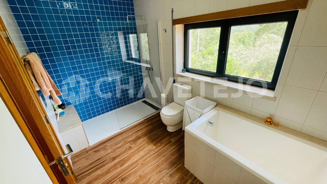 Quinta T4 para Venda em Pousaflores Foto 30