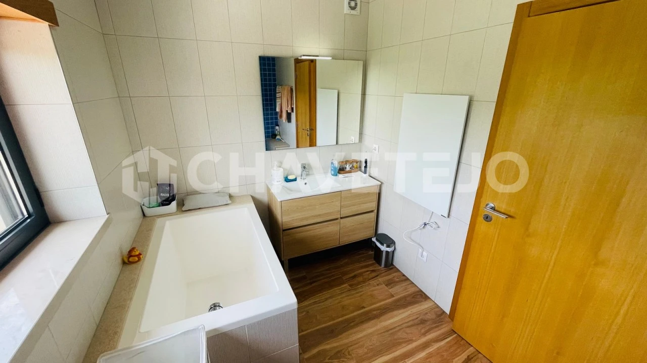 Quinta T4 para Venda em Pousaflores Foto 31