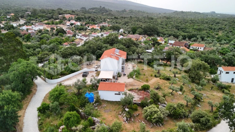 Quinta T4 para Venda em Pousaflores Foto 46