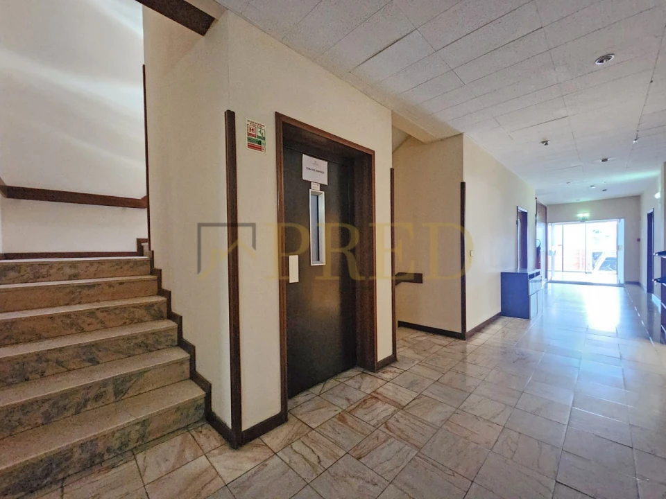 Escritório para Arrendamento em Pedroso e Seixezelo Foto 8