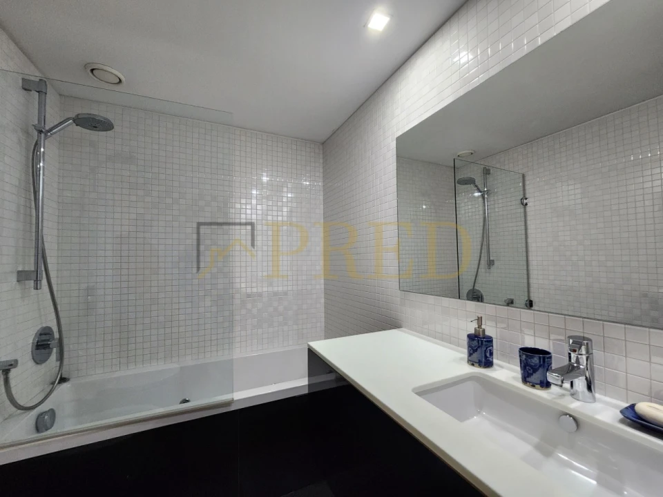 Apartamento T2 para Arrendamento em Santa Marinha e São Pedro da Afurada Foto 13