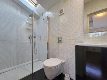 Apartamento T2 para Arrendamento em Santa Marinha e São Pedro da Afurada