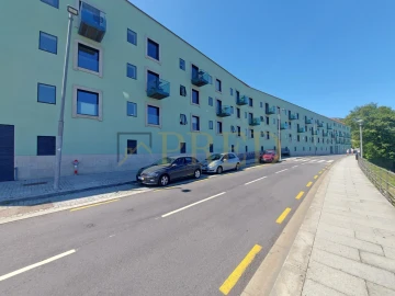 Apartamento T2 para Arrendamento em Santa Marinha e São Pedro da Afurada