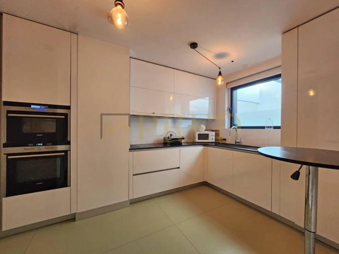 Apartamento T2 para Arrendamento em Santa Marinha e São Pedro da Afurada Foto 6