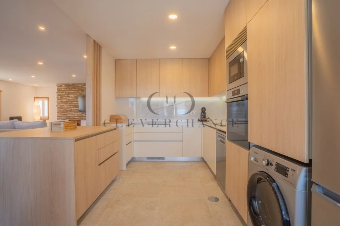Moradia T3 para Venda em São Felix da Marinha Foto 13