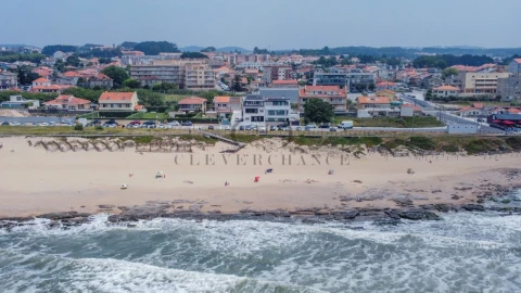 Moradia T3 para Venda em São Felix da Marinha