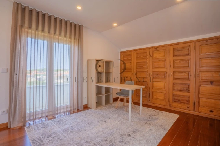Moradia T3 para Venda em São Felix da Marinha Foto 24