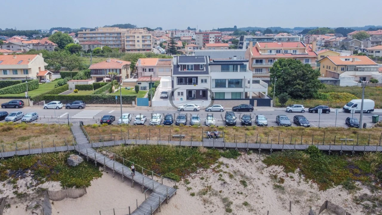 Moradia T2 para Venda em São Felix da Marinha Foto 39