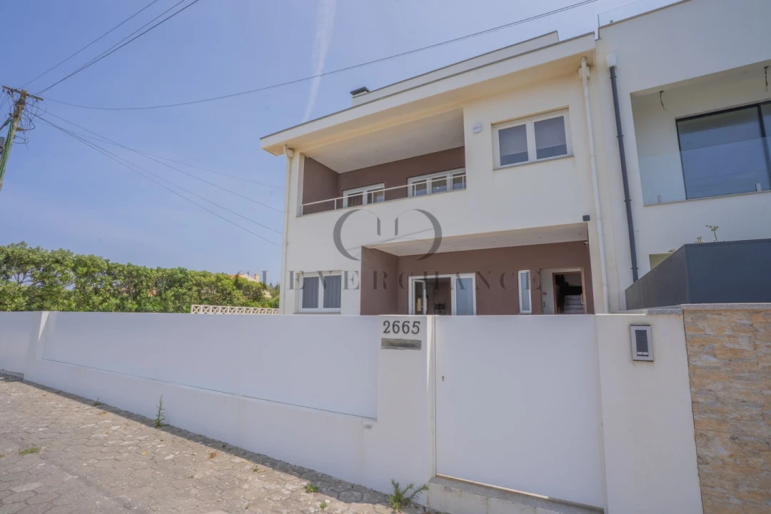 Moradia T2 para Venda em São Felix da Marinha Foto 47
