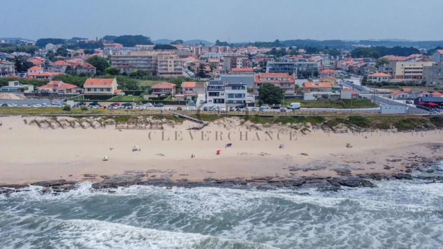 Moradia T2 para Venda em São Felix da Marinha Foto 37