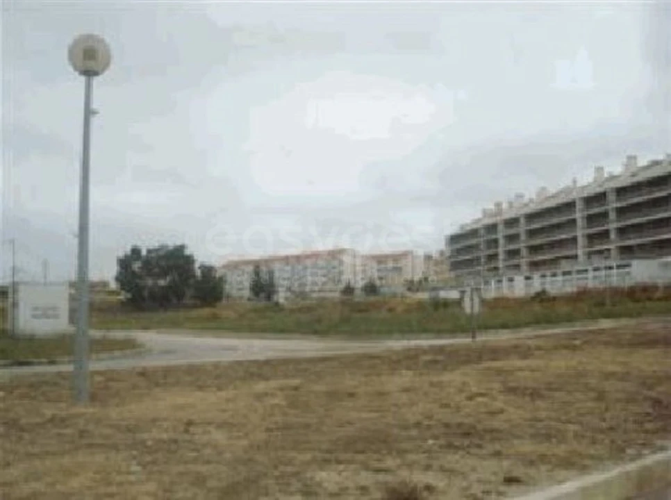 Terreno para Venda em Azambuja Foto 1