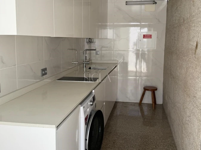 Moradia T4 para Venda em Lordelo do Ouro e Massarelos Foto 15