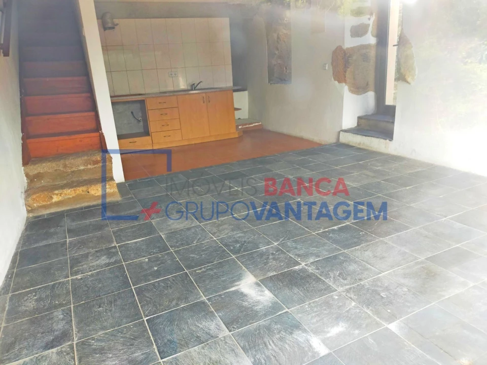 Moradia T3 para Venda em Alvarenga Foto 18