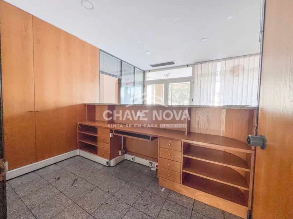 Loja para Venda em Oliveira do Douro Foto 5