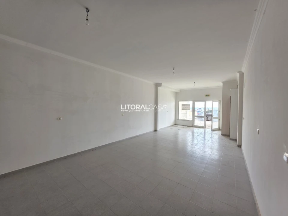 Loja para Venda em Azambuja Foto 11