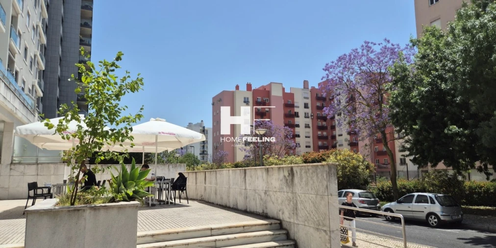 Apartamento T2 para Arrendamento em Alvalade Foto 2