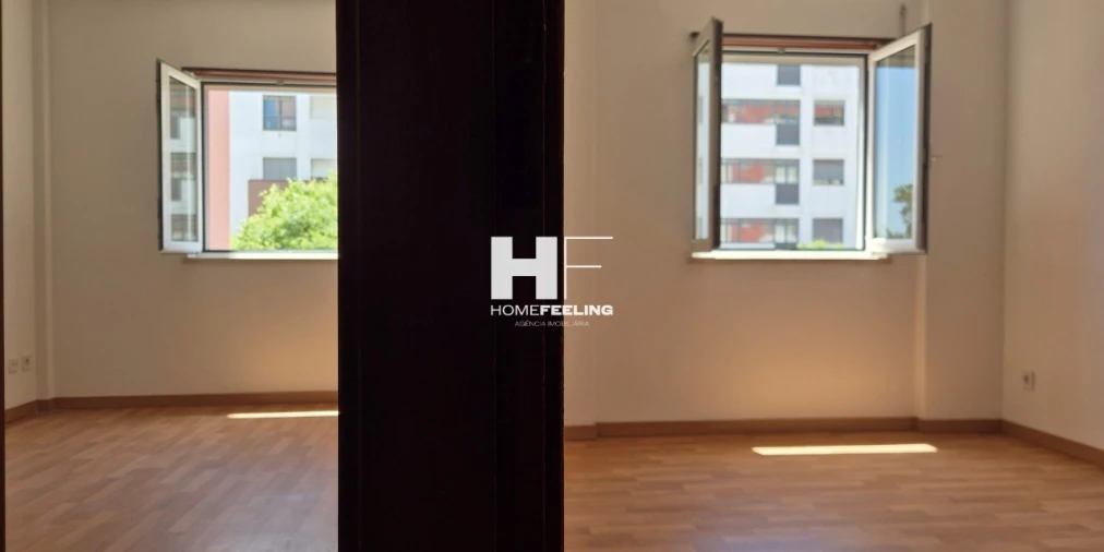 Apartamento T2 para Arrendamento em Alvalade Foto 13