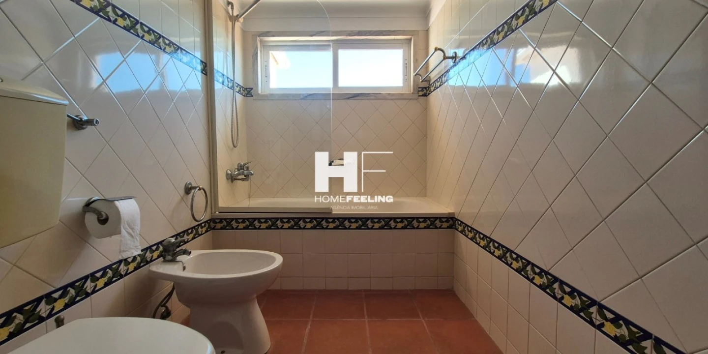 Apartamento T1 para Venda em Carcavelos e Parede Foto 14