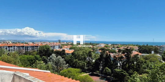 Apartamento T1 para Venda em Carcavelos e Parede
