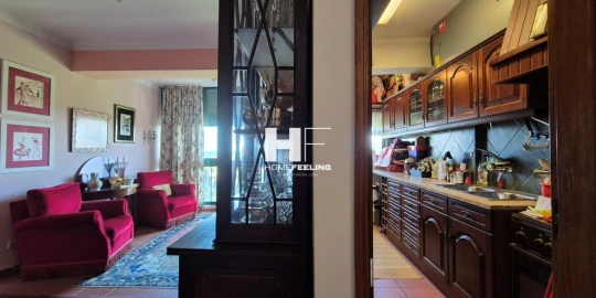 Apartamento T1 para Venda em Carcavelos e Parede
