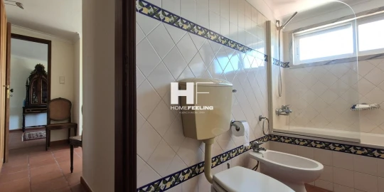 Apartamento T1 para Venda em Carcavelos e Parede