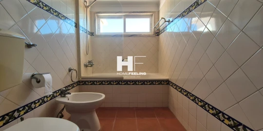 Apartamento T1 para Venda em Carcavelos e Parede