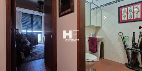 Apartamento T1 para Venda em Carcavelos e Parede