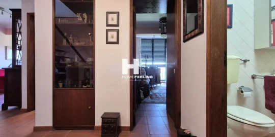 Apartamento T1 para Venda em Carcavelos e Parede
