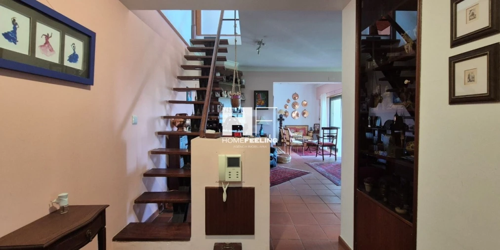 Apartamento T1 para Venda em Carcavelos e Parede Foto 18