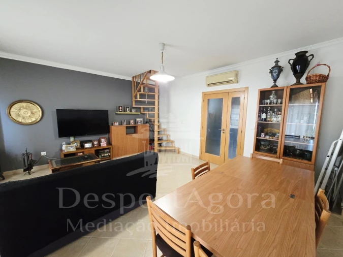 Apartamento T3 para Venda em Riachos Foto 1