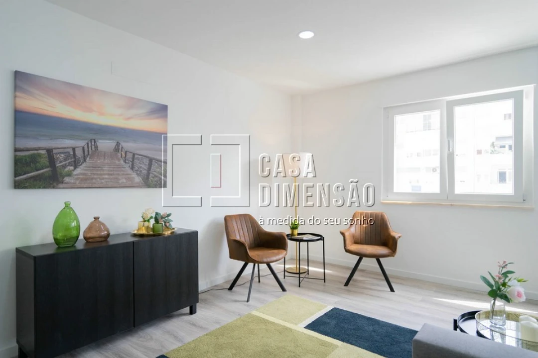 Apartamento T3 para Venda em São Domingos de Benfica Foto 4
