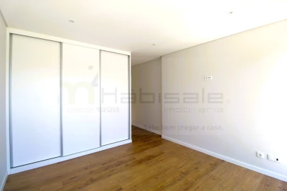 Moradia T3 para Venda em Barcarena