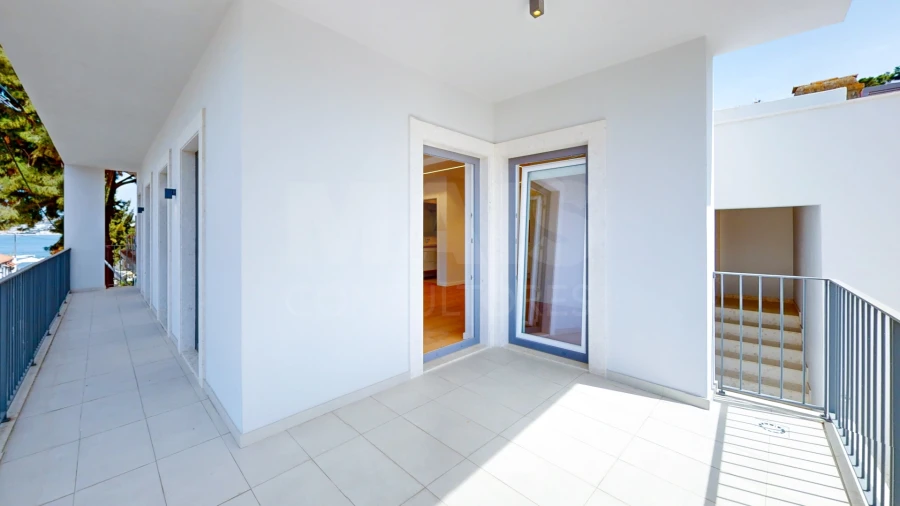 Apartamento T2 para Venda em Caparica e Trafaria Foto 4