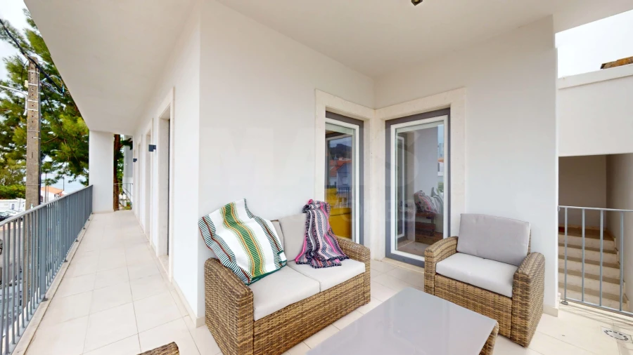 Apartamento T2 para Venda em Caparica e Trafaria Foto 3