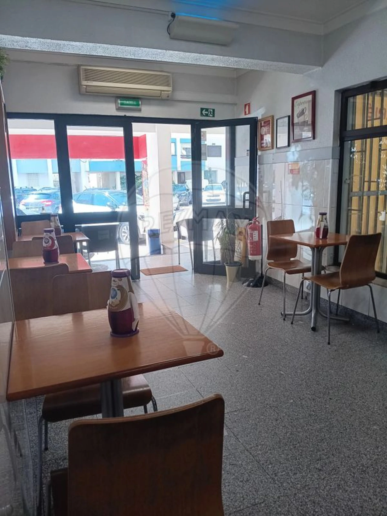 Loja para Venda em Oeiras e São Julião da Barra, Paço de Arcos e Caxias Foto 7