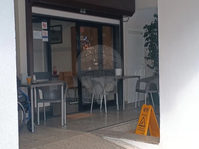 Loja para Venda em Oeiras e São Julião da Barra, Paço de Arcos e Caxias Foto 8