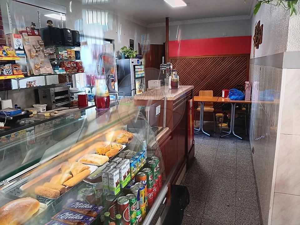 Loja para Venda em Oeiras e São Julião da Barra, Paço de Arcos e Caxias Foto 5