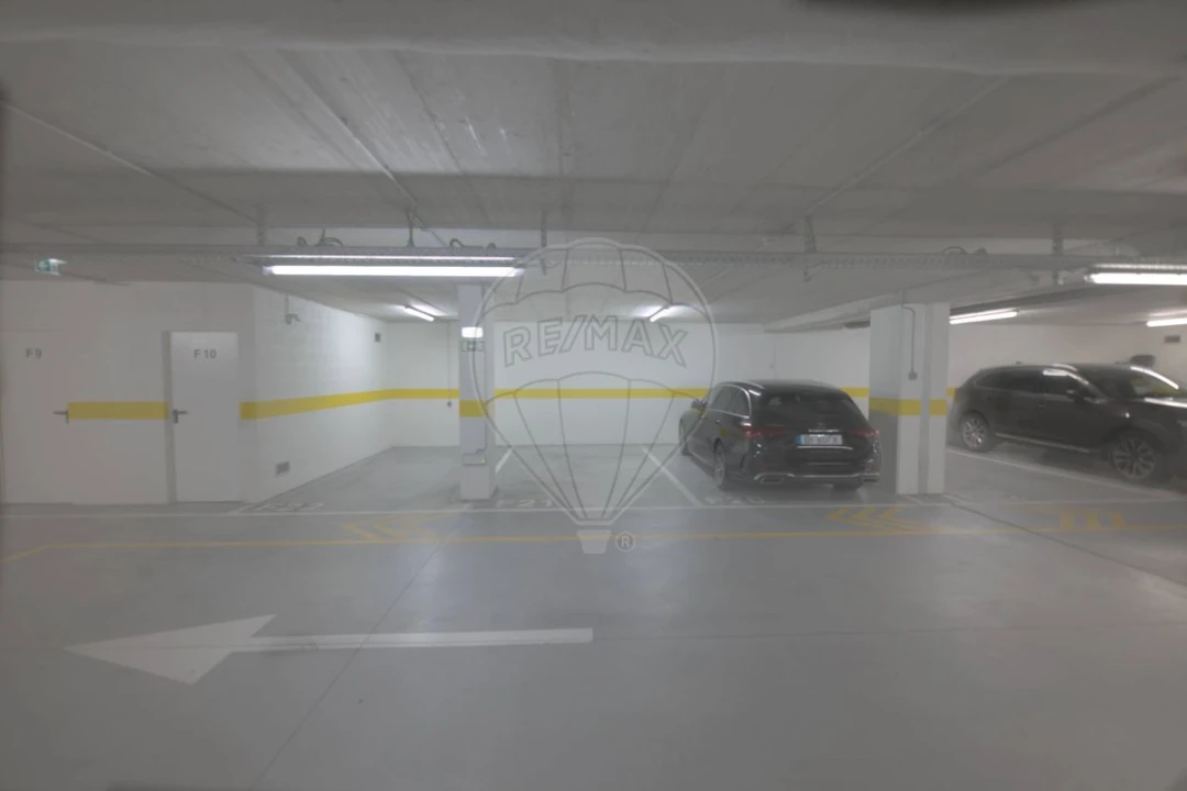 Apartamento T3 para Venda em Carcavelos e Parede Foto 22