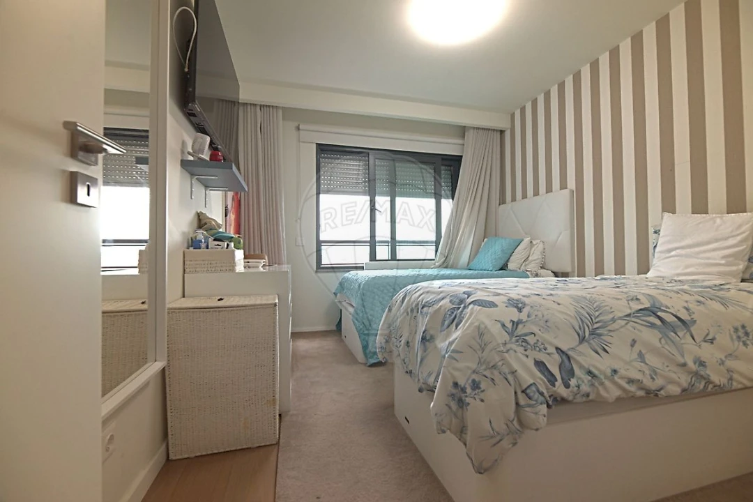 Apartamento T3 para Venda em Carcavelos e Parede Foto 10