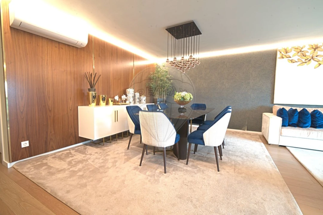 Apartamento T3 para Venda em Carcavelos e Parede Foto 2