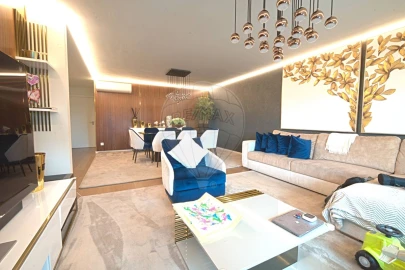 Apartamento T3 para Venda em Carcavelos e Parede