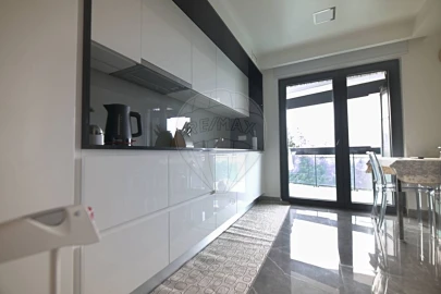 Apartamento T3 para Venda em Carcavelos e Parede