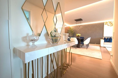 Apartamento T3 para Venda em Carcavelos e Parede