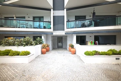 Apartamento T3 para Venda em Carcavelos e Parede