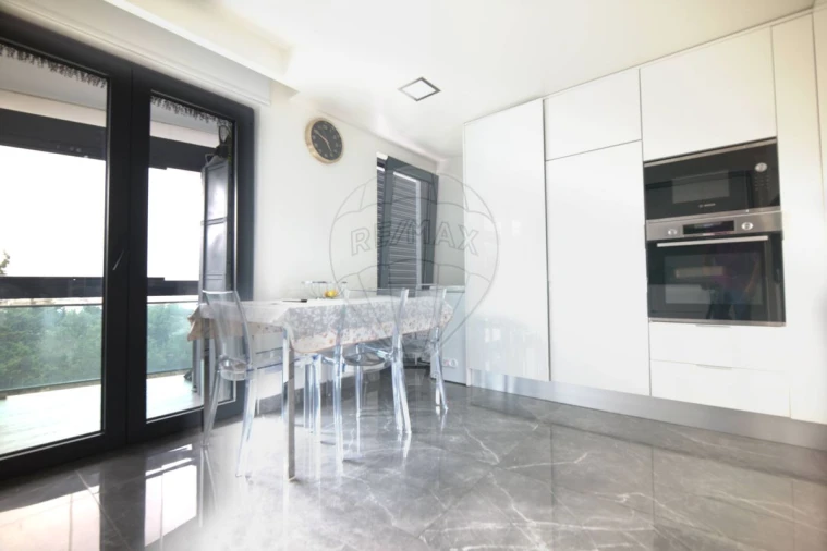 Apartamento T3 para Venda em Carcavelos e Parede Foto 6