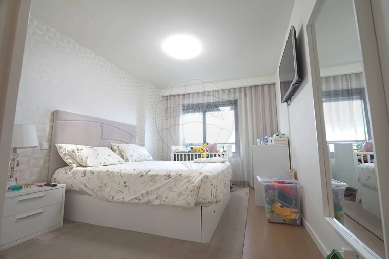 Apartamento T3 para Venda em Carcavelos e Parede Foto 8