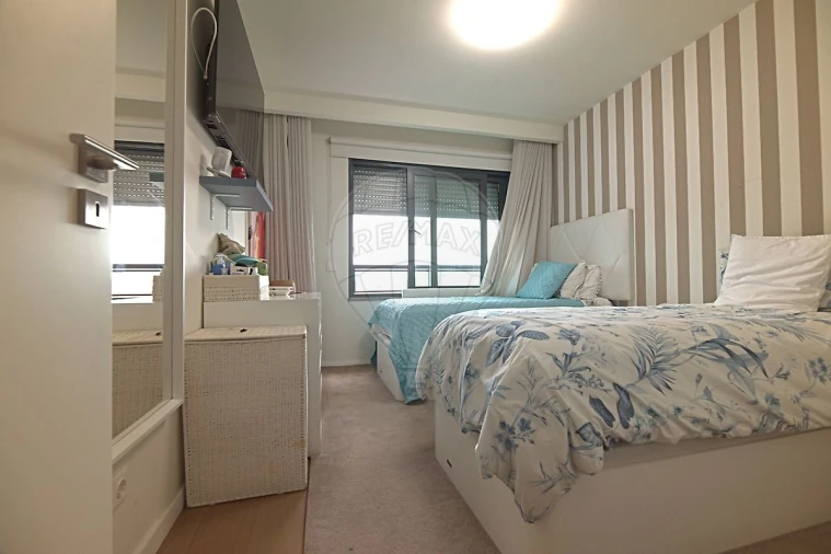 Apartamento T3 para Venda em Carcavelos e Parede Foto 10