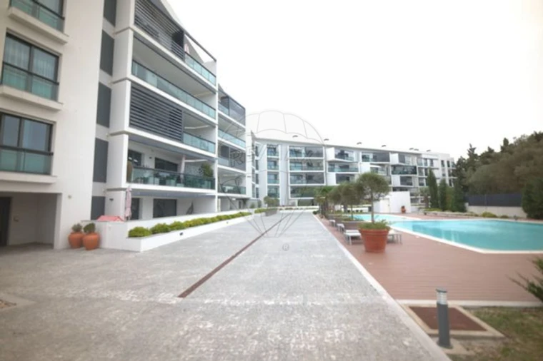 Apartamento T3 para Venda em Carcavelos e Parede Foto 33
