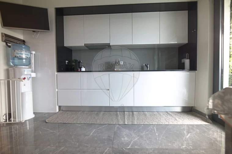 Apartamento T3 para Venda em Carcavelos e Parede Foto 3