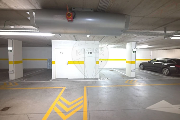 Apartamento T3 para Venda em Carcavelos e Parede Foto 23